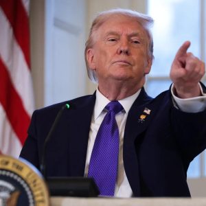 Crypto Market Under Pressure as Bitcoin Falls Amid Trump-Iran Tensions