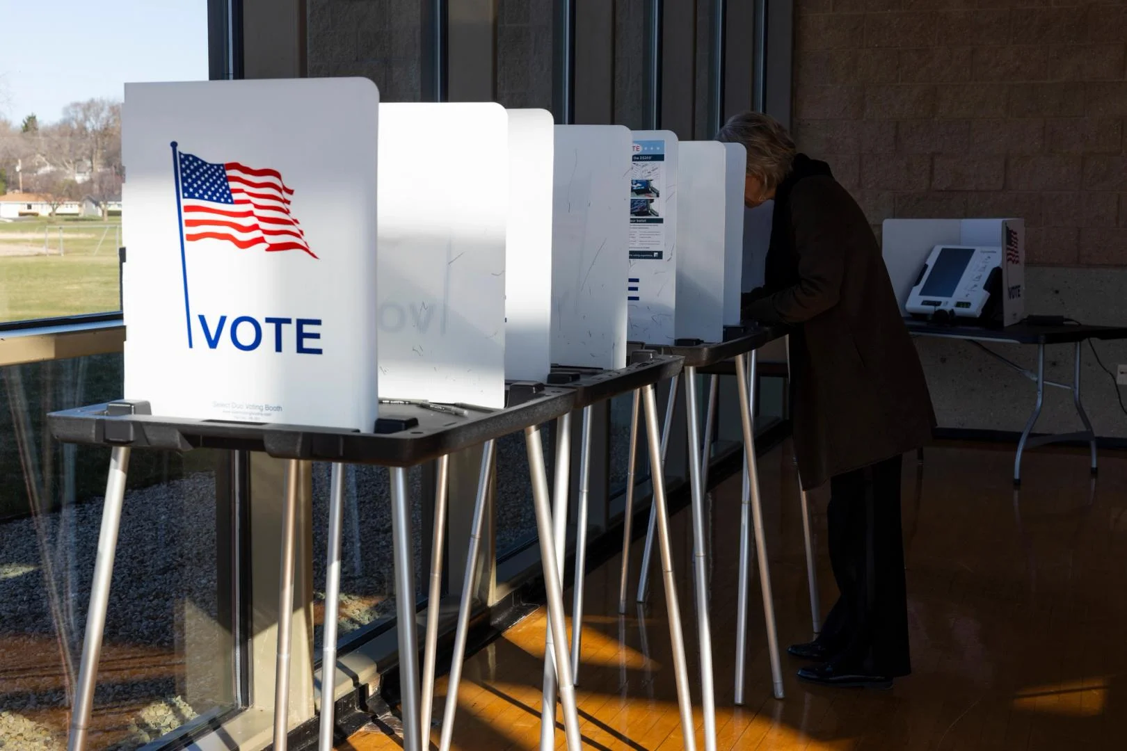 2026 Shocking Warning: Crypto is at the Bottom of US Voters’ Priorities with a Massive 80% Disapproval Rate and a Critical $100 Billion Bullish Turnaround for Crypto Firms